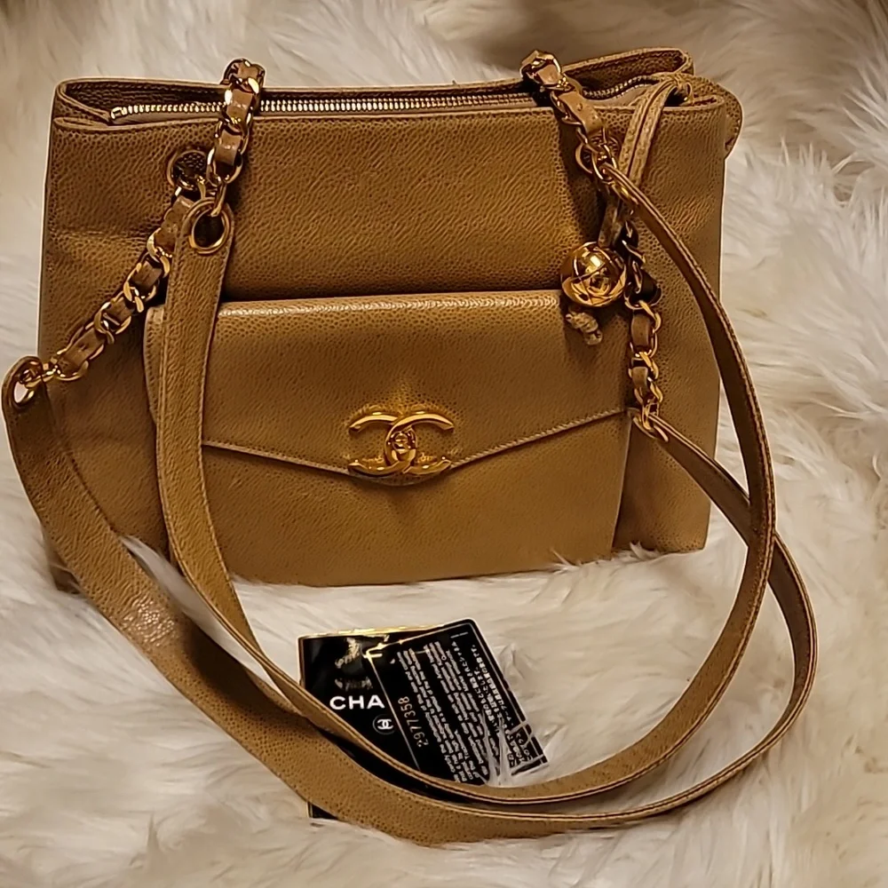 Vintage Chanel Shoulder Bag - Picture 10 of 15